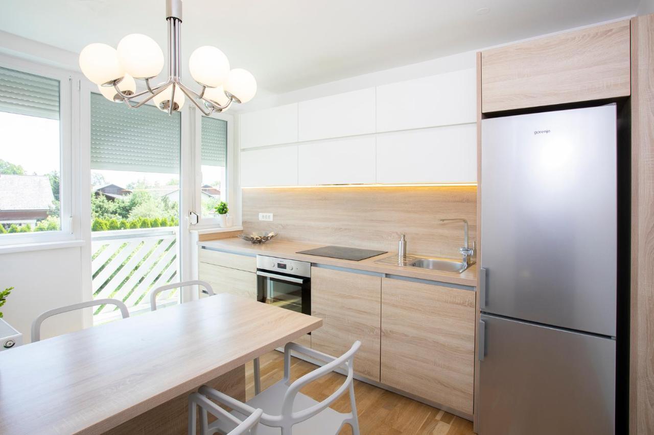 Apartments Agenija בלד מראה חיצוני תמונה