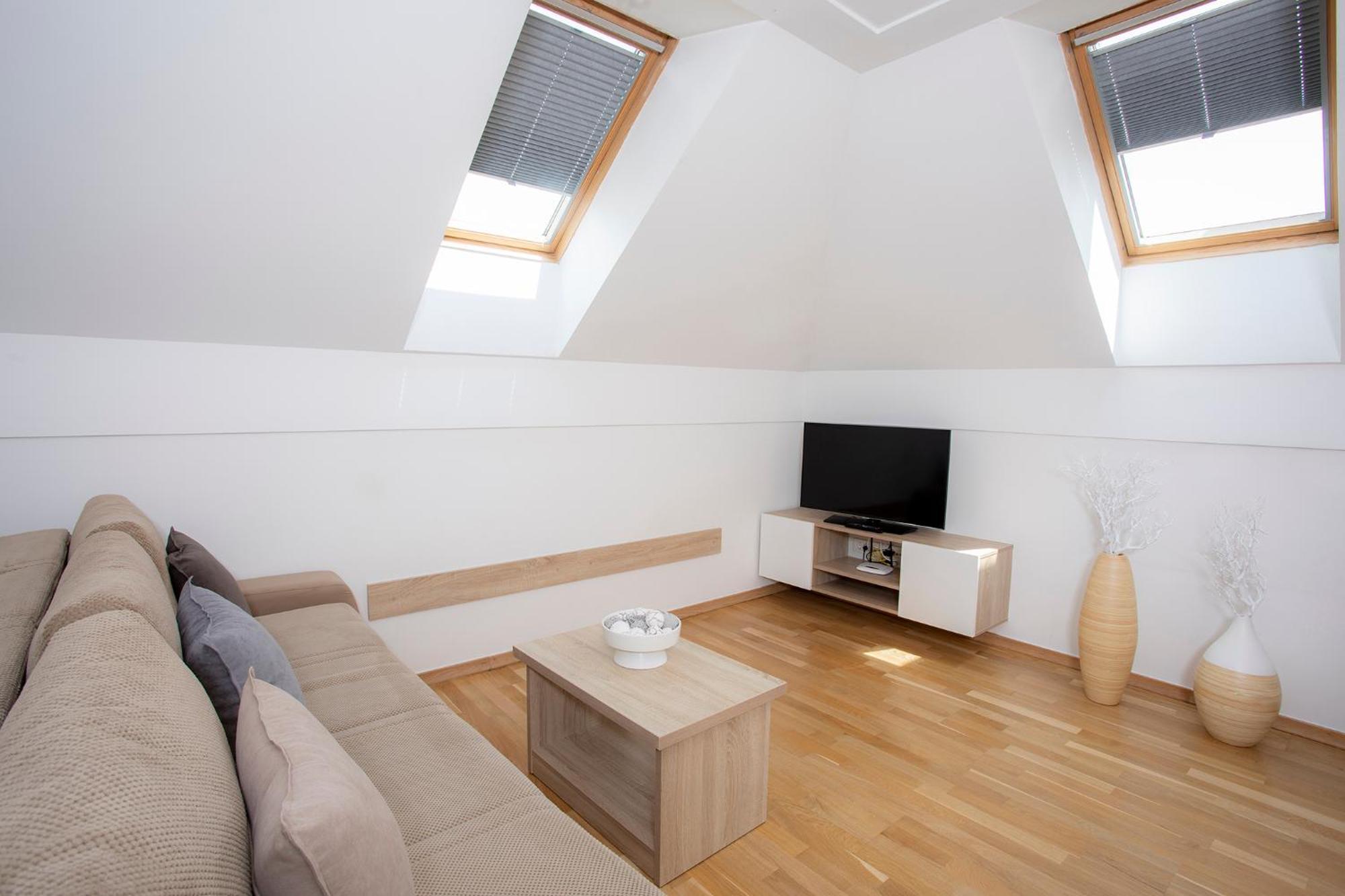 Apartments Agenija בלד חדר תמונה
