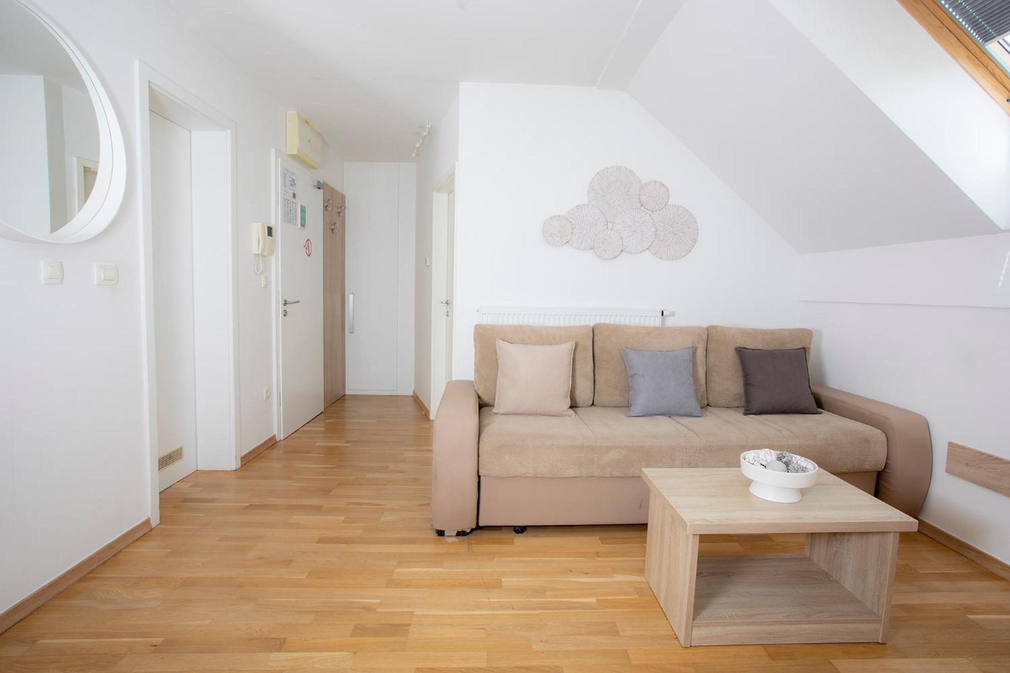 Apartments Agenija בלד חדר תמונה
